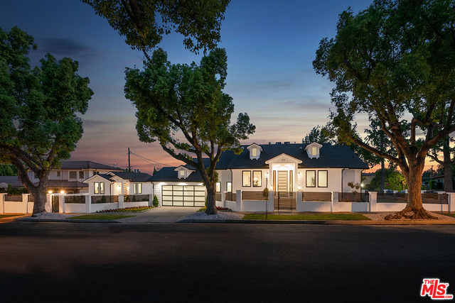Photo of 536 Jamestown Rd, Burbank, CA 91504