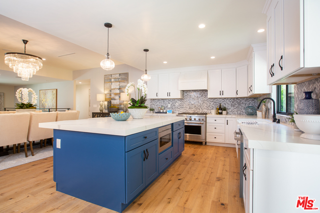 Photo of 5209 Harter Ln, La Canada Flintridge, CA 91011