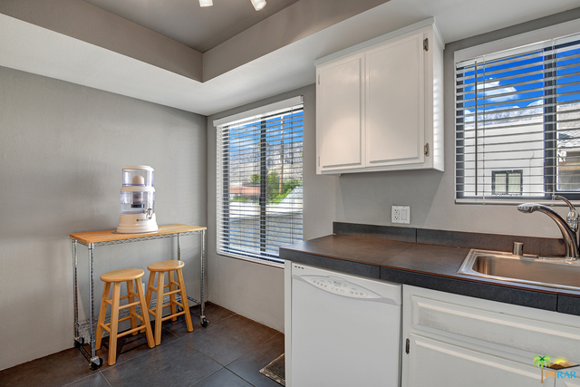 Image 11 for 1150 Palm Canyon Dr #46