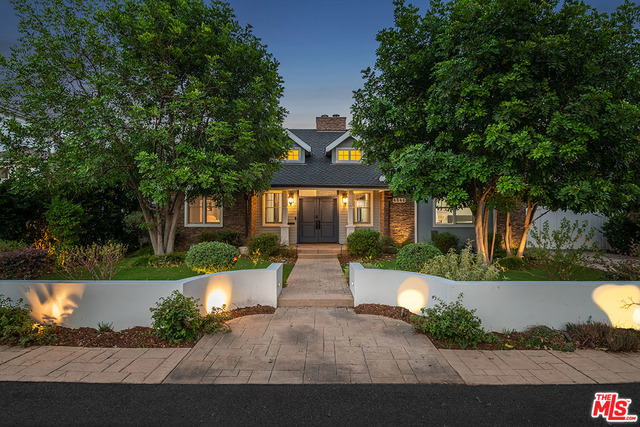 Photo of 4546 Carpenter Ave, Studio City, CA 91607