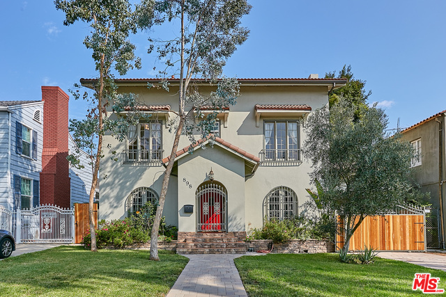 Photo of 898 S Victoria Ave, Los Angeles, CA 90005