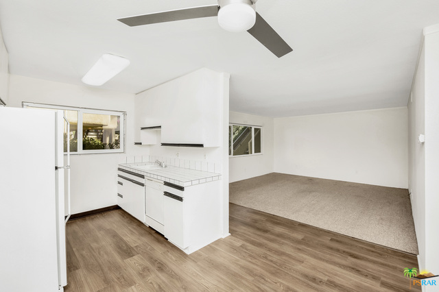 Image 11 for 1950 Palm Canyon Dr #123