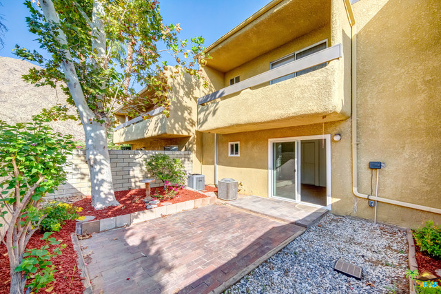 Image 19 for 1950 Palm Canyon Dr #123