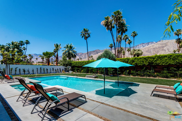 Image Number 1 for 1356 E San Lorenzo Rd in Palm Springs