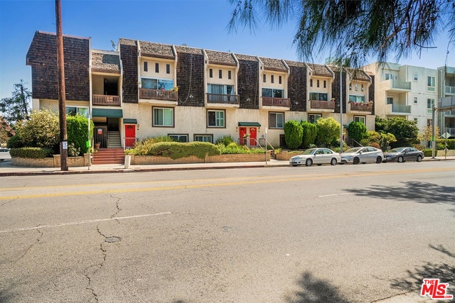 Photo of 4660 Coldwater Canyon Ave #22, Studio City, CA 91604