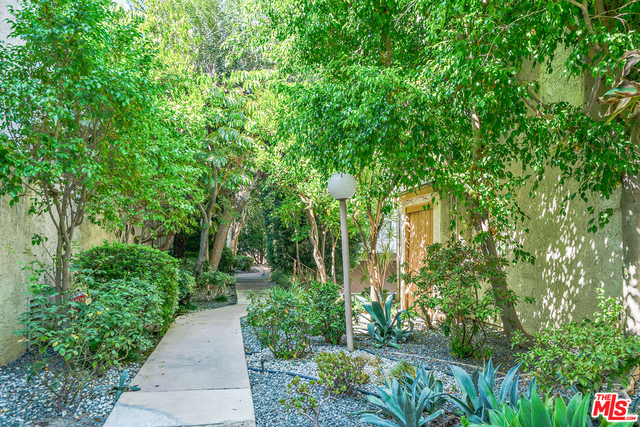 Photo of 5321 Coldwater Canyon Ave #D, Sherman Oaks, CA 91401
