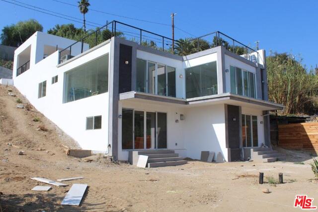 Photo of 2022 N Alvarado ST, SILVER LAKE, CA 90039