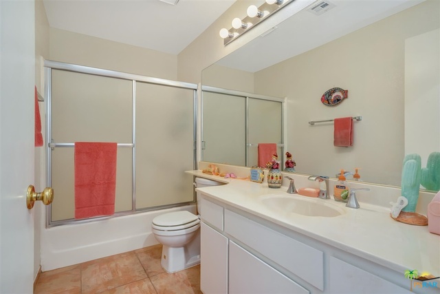 Image 27 for 500 Farrell Dr #B12