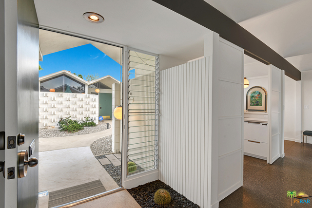 Image 5 for 1754 S Araby Dr