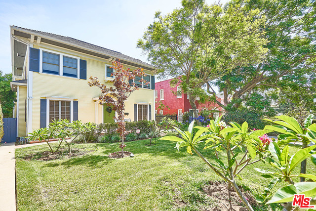 Photo of 860 S BRONSON AVE, LOS ANGELES, CA 90005