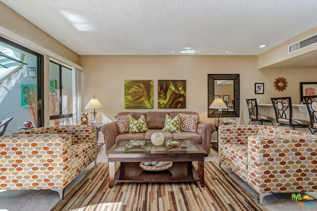 Image 4 for 1655 Palm Canyon Dr #208
