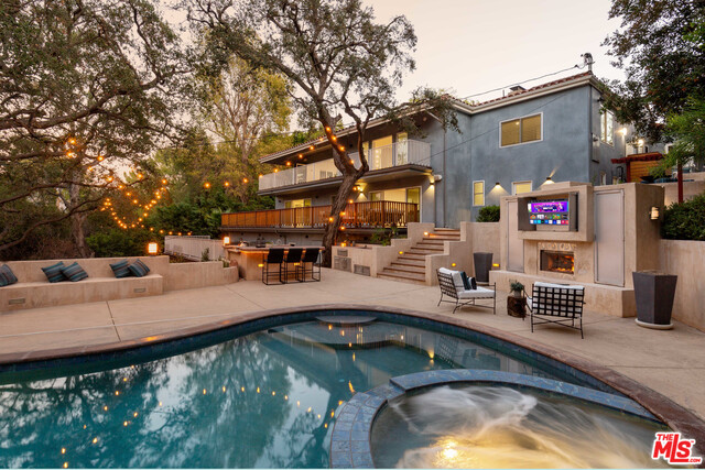 Photo of 3841 Keswick Rd, La Canada Flintridge, CA 91011