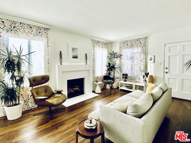 Photo of 10440 Mountair Ave, Tujunga, CA 91042