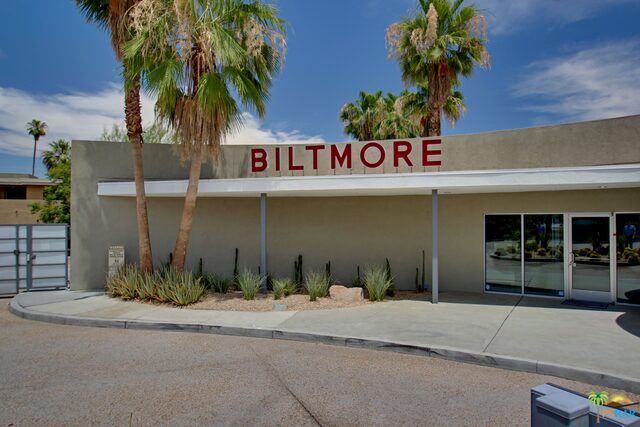 Image 29 for 900 Palm Canyon Dr #202