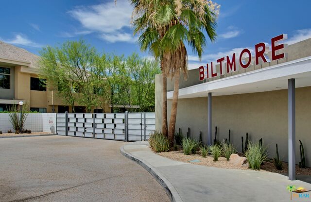 Image 30 for 900 Palm Canyon Dr #202
