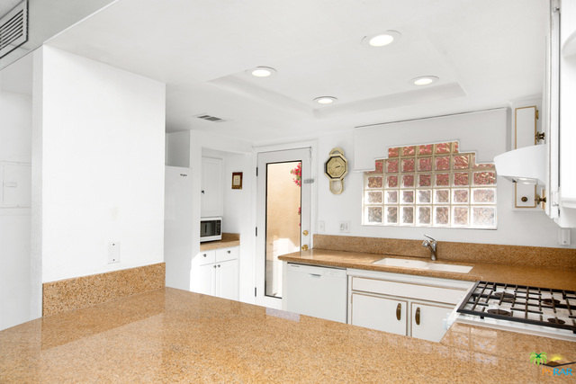 Image 9 for 69569 Karen Way