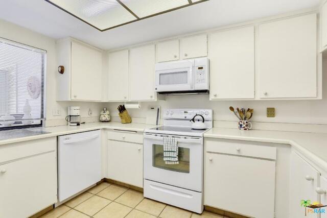 Image 12 for 1921 Grand Bahama Dr #E