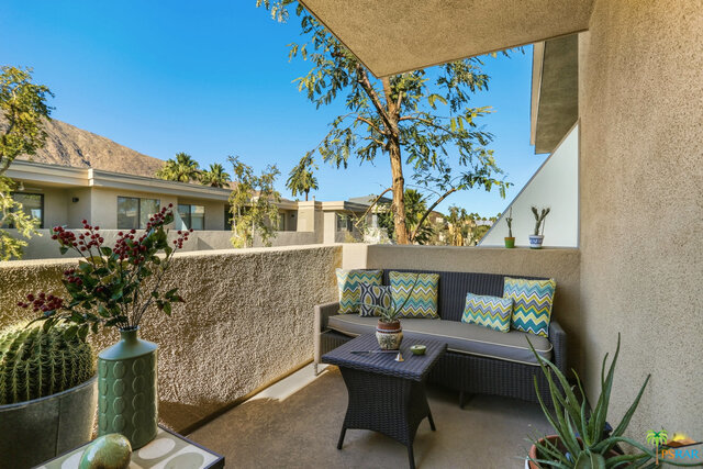 Image 21 for 970 Palm Canyon Dr #204