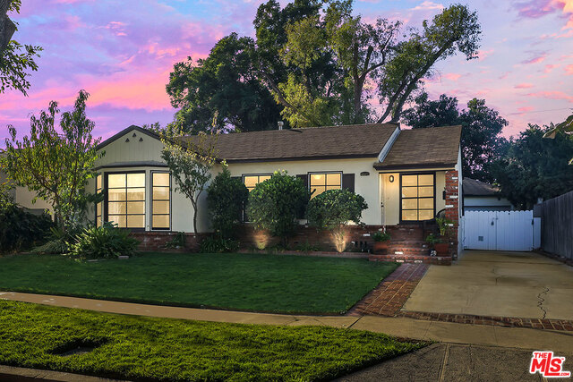 Photo of 6531 Ruffner Ave, LAKE BALBOA, CA 91406
