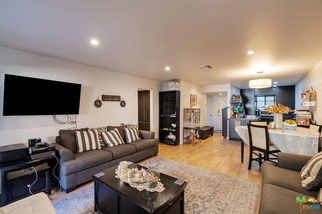Image 4 for 1050 Ramon Rd #90
