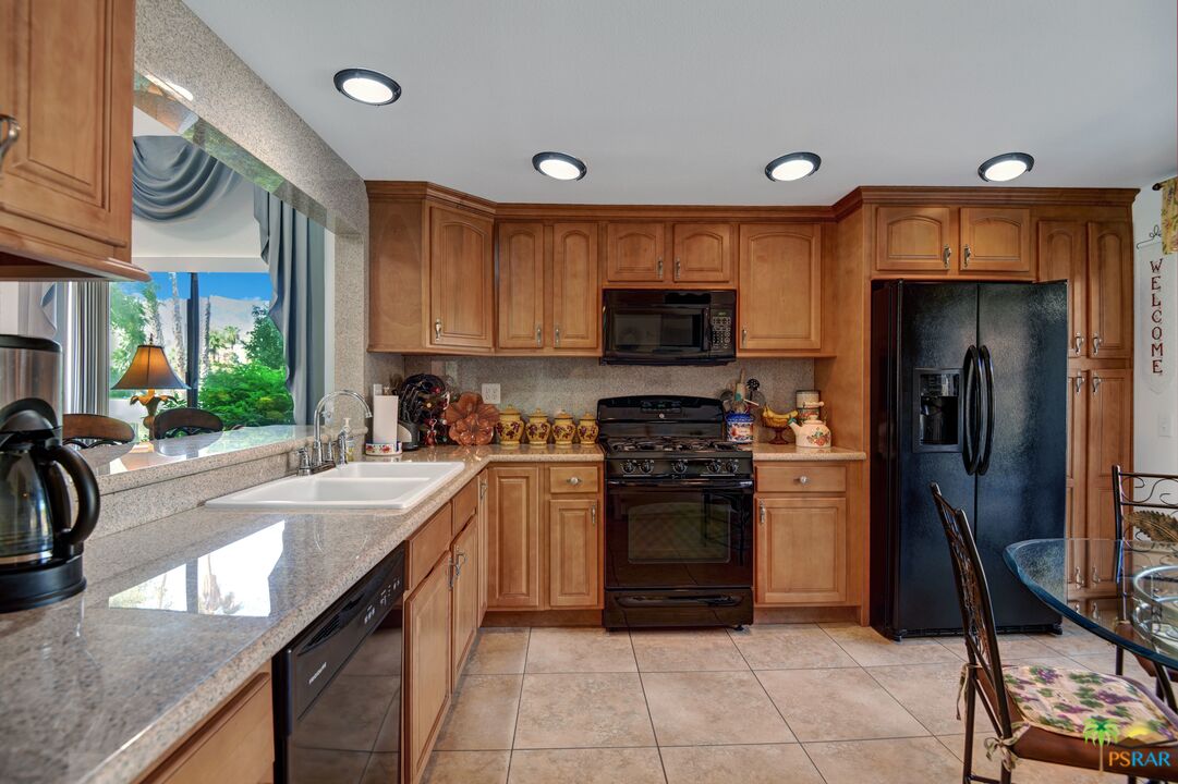 Image 7 for 7519 Regency Dr