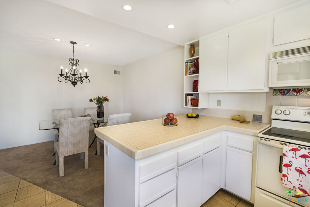 Image 21 for 42268 Casbah Way
