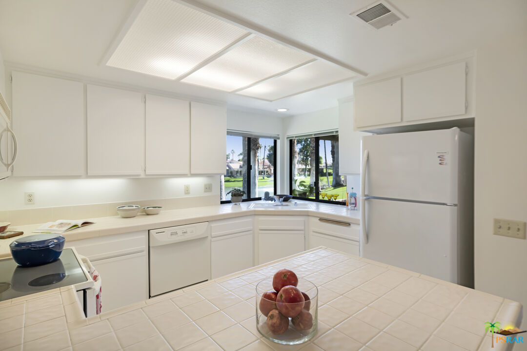 Image 12 for 42268 Casbah Way