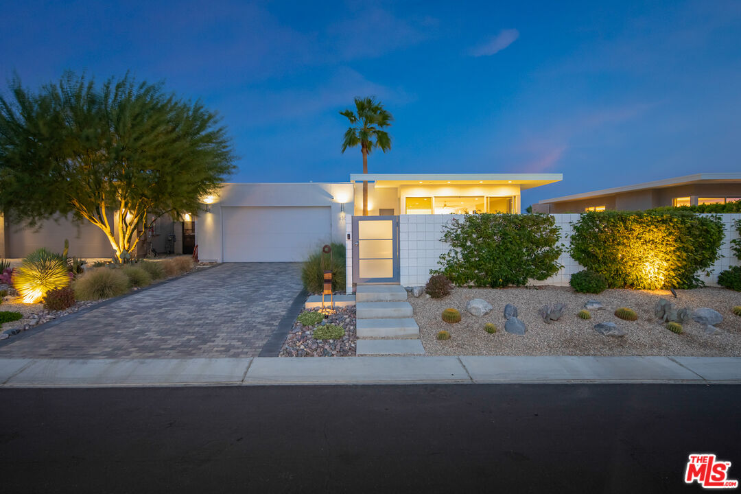 Image Number 1 for 656 Cache Ln in Palm Springs