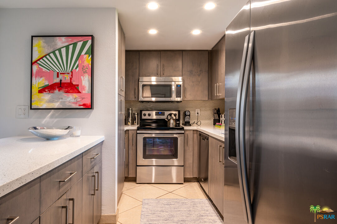 Image 9 for 214 S Louella Rd