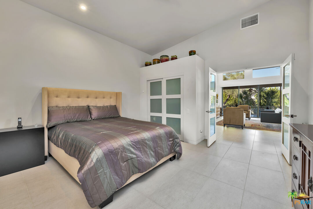Image 33 for 1550 S La Verne Way