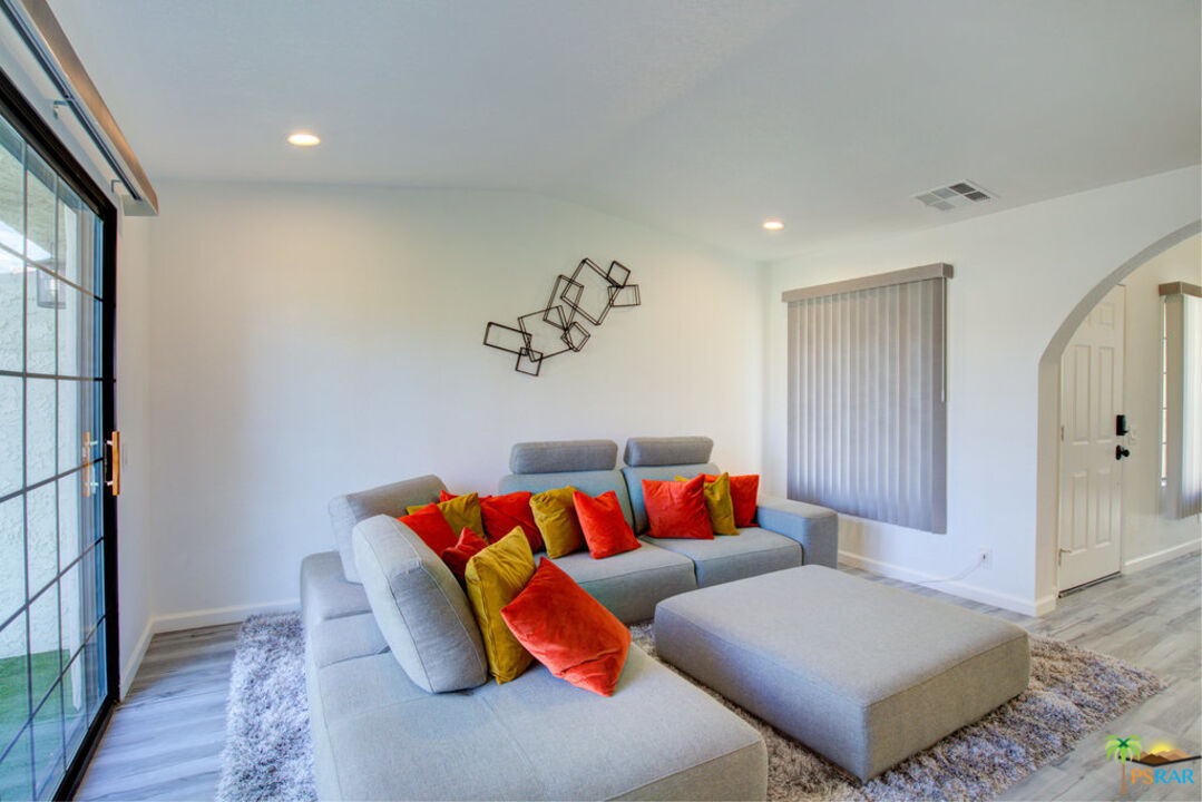 Image 10 for 2701 Mesquite Ave #Y128