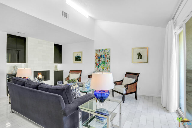 Image 4 for 1473 E Amado Rd