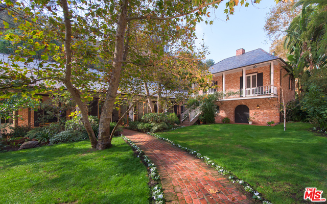 Photo of 1001 Rivas Canyon Rd, Pacific Palisades, CA 90272