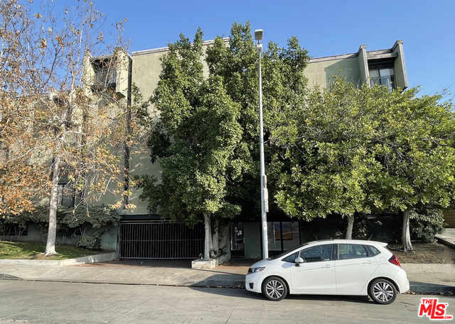 Photo of 724 S Stanley Ave #7, Los Angeles, CA 90036