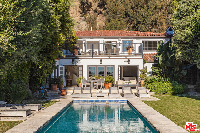 Photo of 705 Palisades Beach Rd, Santa Monica, CA 90402