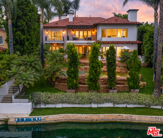 Photo of 9928 Toluca Lake Ave, Toluca Lake, CA 91602