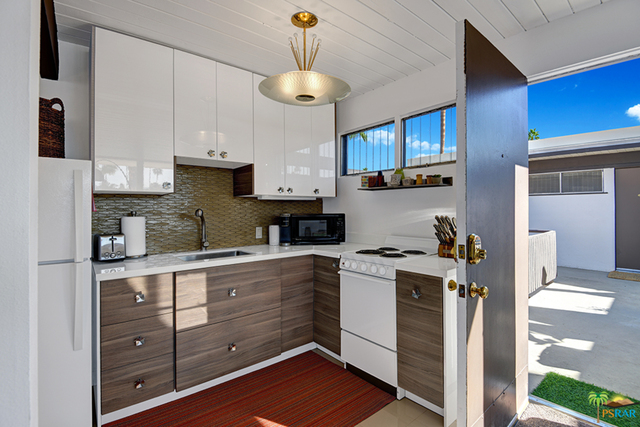 Image 12 for 1111 Palm Canyon Dr #206