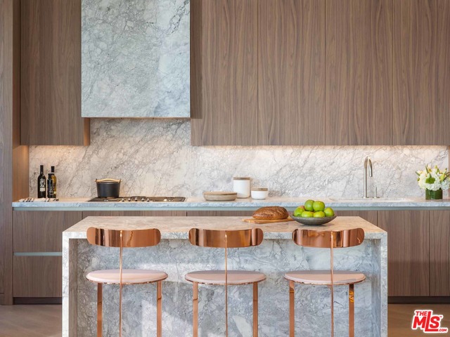 Photo of 211 Elm Court #21A, LOS ANGELES, CA 90067