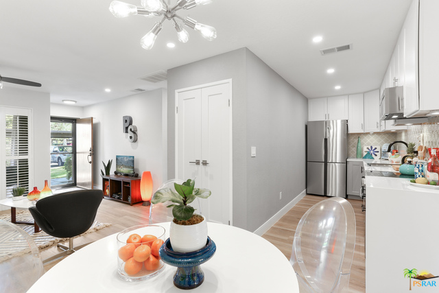 Image 6 for 2801 Los Felices Cir #D107