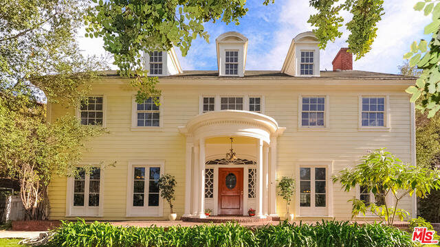 Photo of 2430 Gramercy Park, Los Angeles, CA 90018