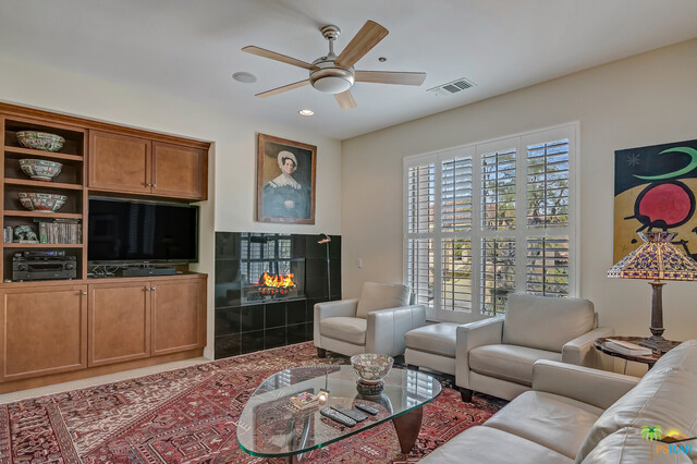 Image 3 for 1449 Yermo Dr