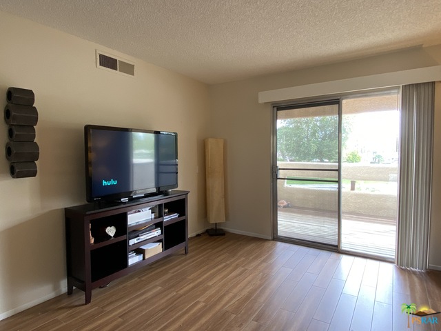 Image 10 for 1268 Ramon Rd #22
