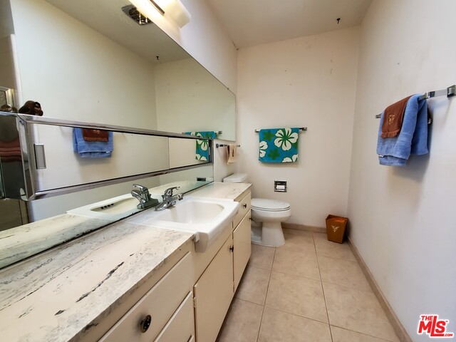 Image 19 for 115 E Twin Palms Dr