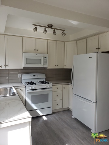 Image 2 for 2032  N Mira Vista Way