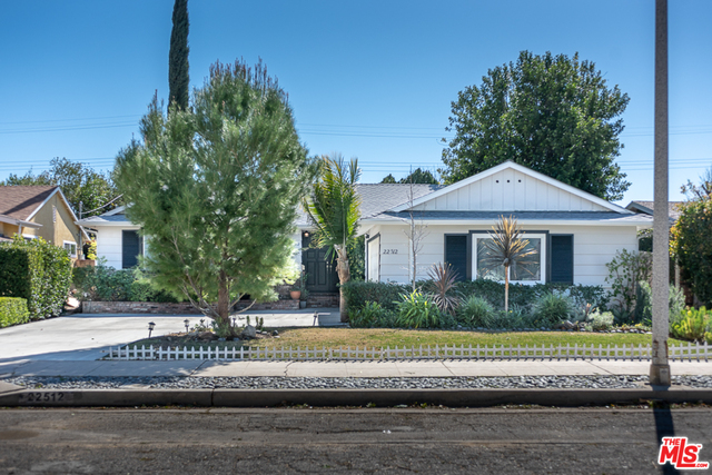 Photo of 22512 Criswell St, West Hills, CA 91307