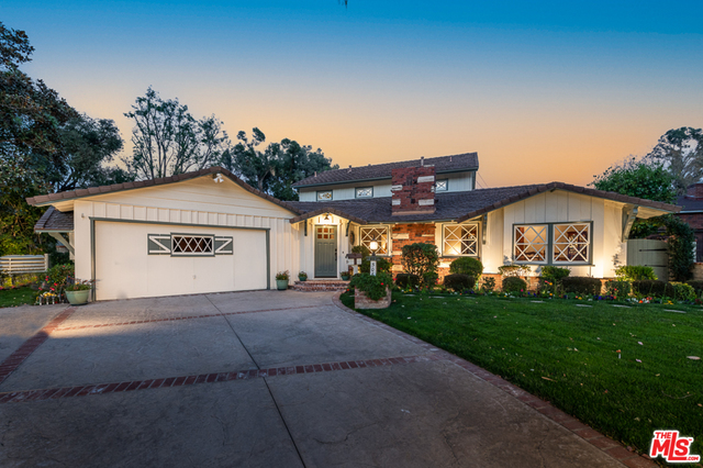 Photo of 5062 Canoga Ave, Woodland Hills, CA 91364
