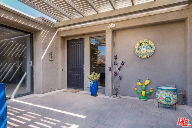 Image 2 for 506 Desert West Dr