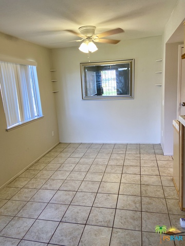 Image 4 for 72745 Willow St #2