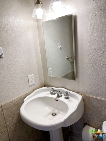 Image 16 for 72745 Willow St #2