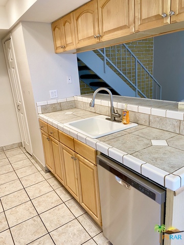 Image 7 for 72745 Willow St #2
